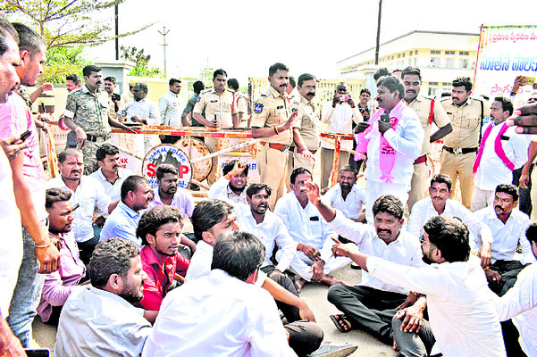 వైస్‌ చైర్మన్‌ ఎన్నికలో నాటకీయం1