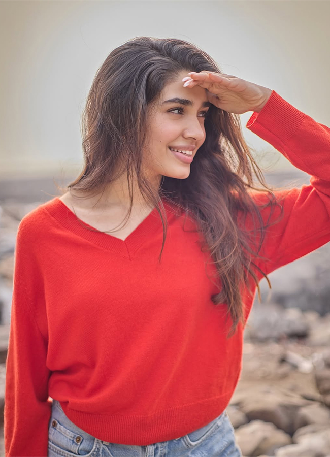 Actress Krithi Shetty Valentines Day HD Viral Photos11