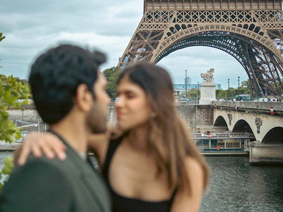 Allu Sirish And Nayanika Valentines Day Photos Viral10