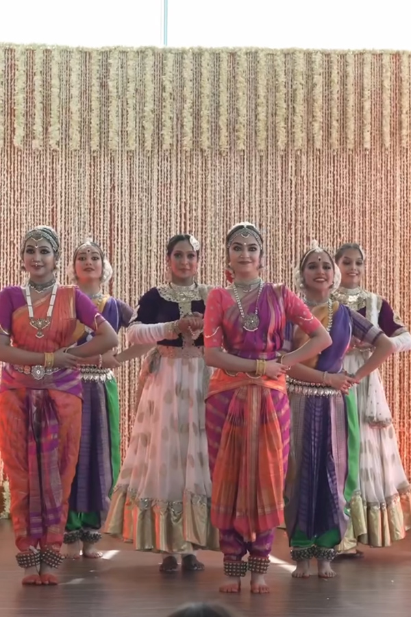 Queen Rania visits Ambani family at Antilia during India trip Photos13