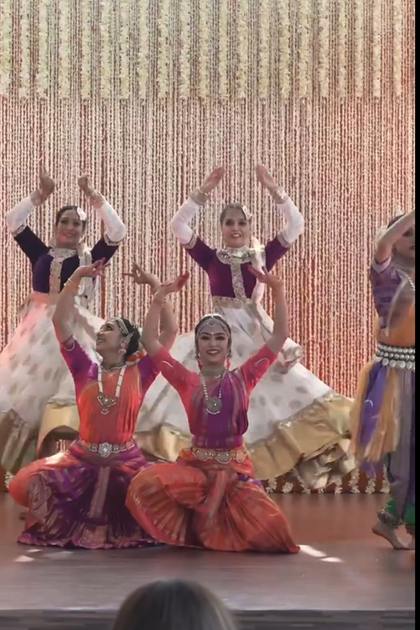 Queen Rania visits Ambani family at Antilia during India trip Photos16