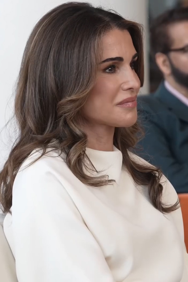 అంబానీ నివాసంలో జోర్డాన్ రాణి (ఫొటోలు) | Queen Rania visits Ambani ...