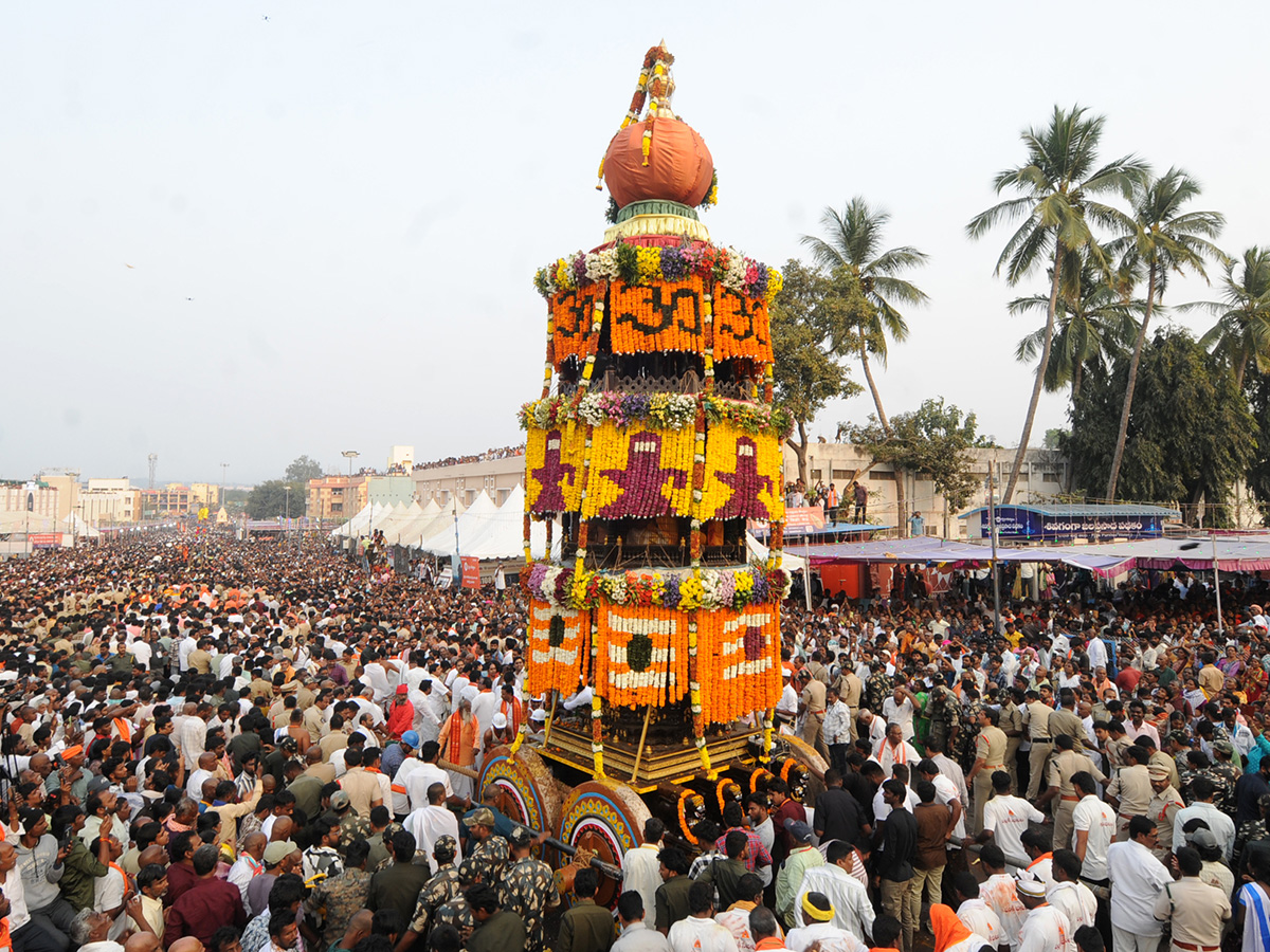 Srisailam Mallanna Swamy Rathotsavam HD Photos1