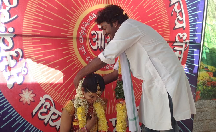 Telugu Serial Beauty Maheshwari Lovely Moments Photos5