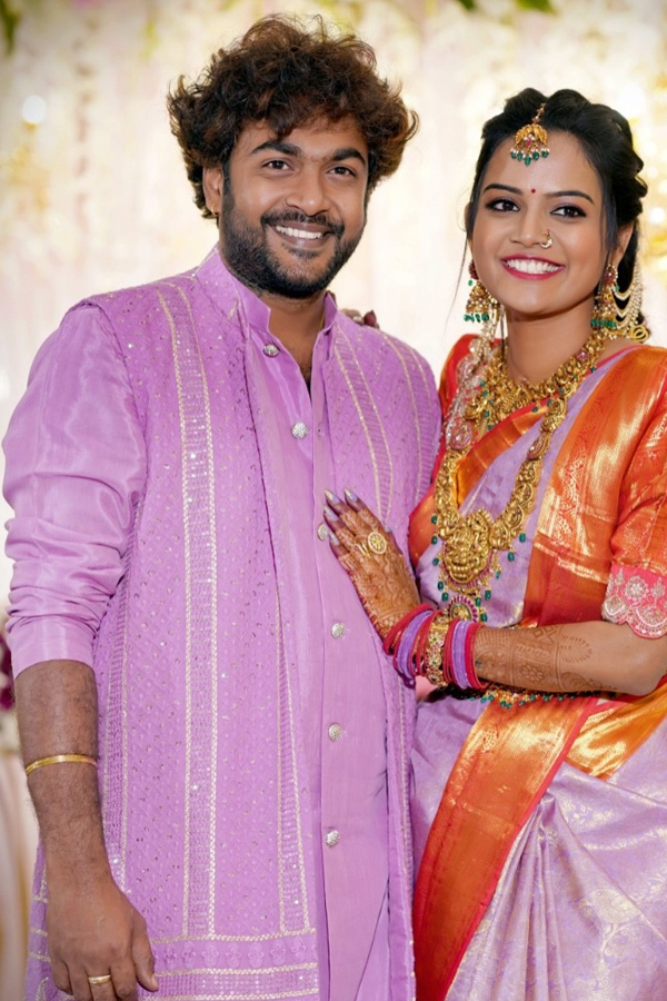 Telugu Serial Beauty Maheshwari Lovely Moments Photos14