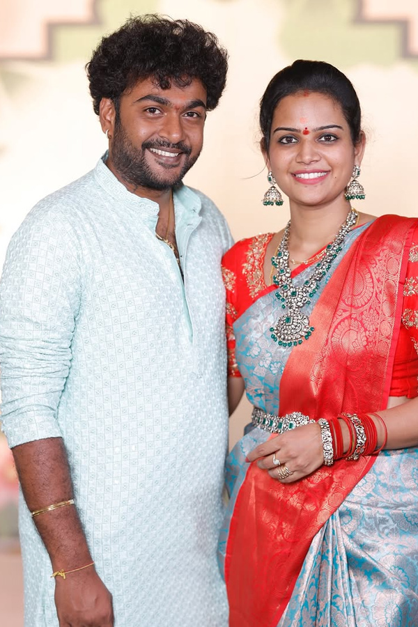 Telugu Serial Beauty Maheshwari Lovely Moments Photos19