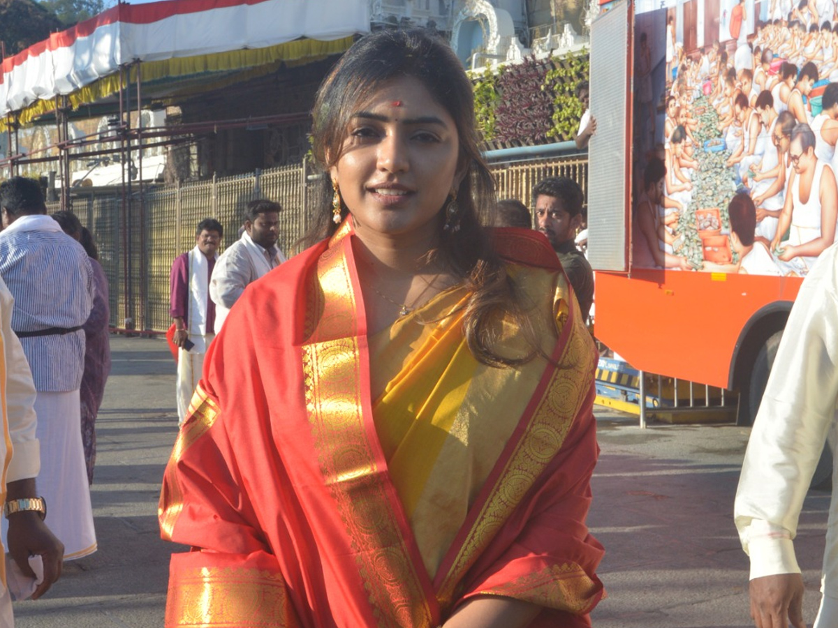 Tollywood Celebrities Visit Tirumala Temple Photos5
