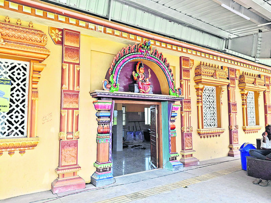 జోగుళాంబ హాల్ట్‌కు హంగులు1