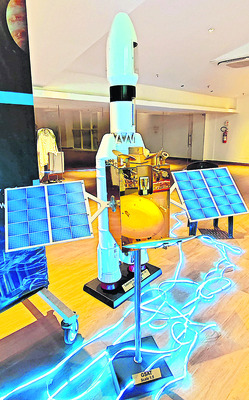 స్పేస్‌ ఎడ్యుకేషన్‌ హబ్‌గా వరంగల్‌1