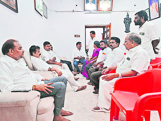 ముద్రగడ రాజకీయ  అనుభవం పార్టీకి అవసరం 1