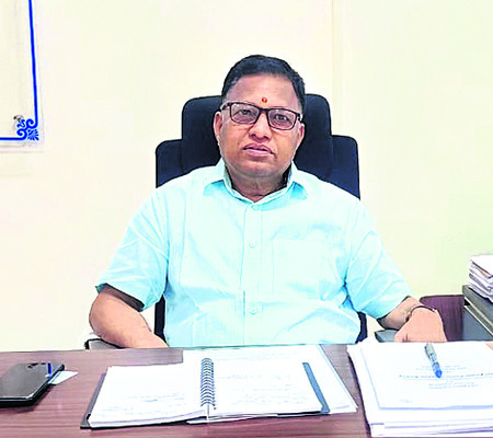 తహసీల్దారా.. మజాకా..! 1