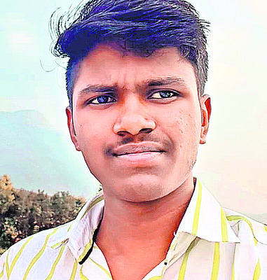 కన్నీటి వీడ్కోలు! 
2