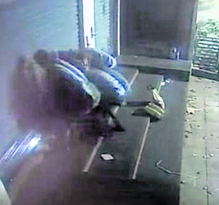 నాగేంద్రసింగ్‌కు అవార్డు 
2