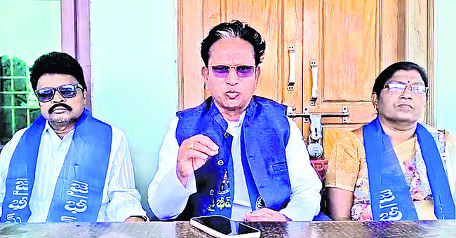 ఎన్నికల హామీలు అమలు చేయకుండా మోసం 1