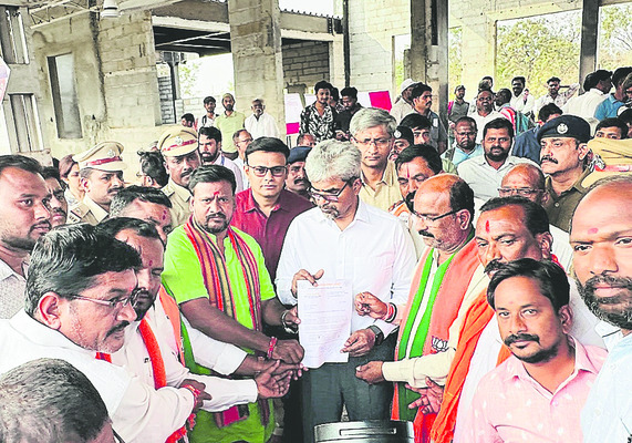 సెల్‌ఫోన్‌ రిపేరింగ్‌లో ఉచిత శిక్షణ1