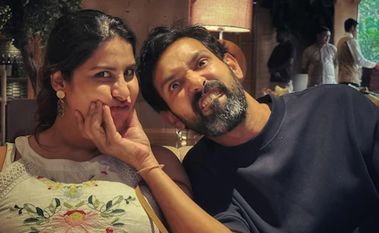 Actor Vikrant Massey Wedding Anniversary Emotional WIshes To Wife Photos11