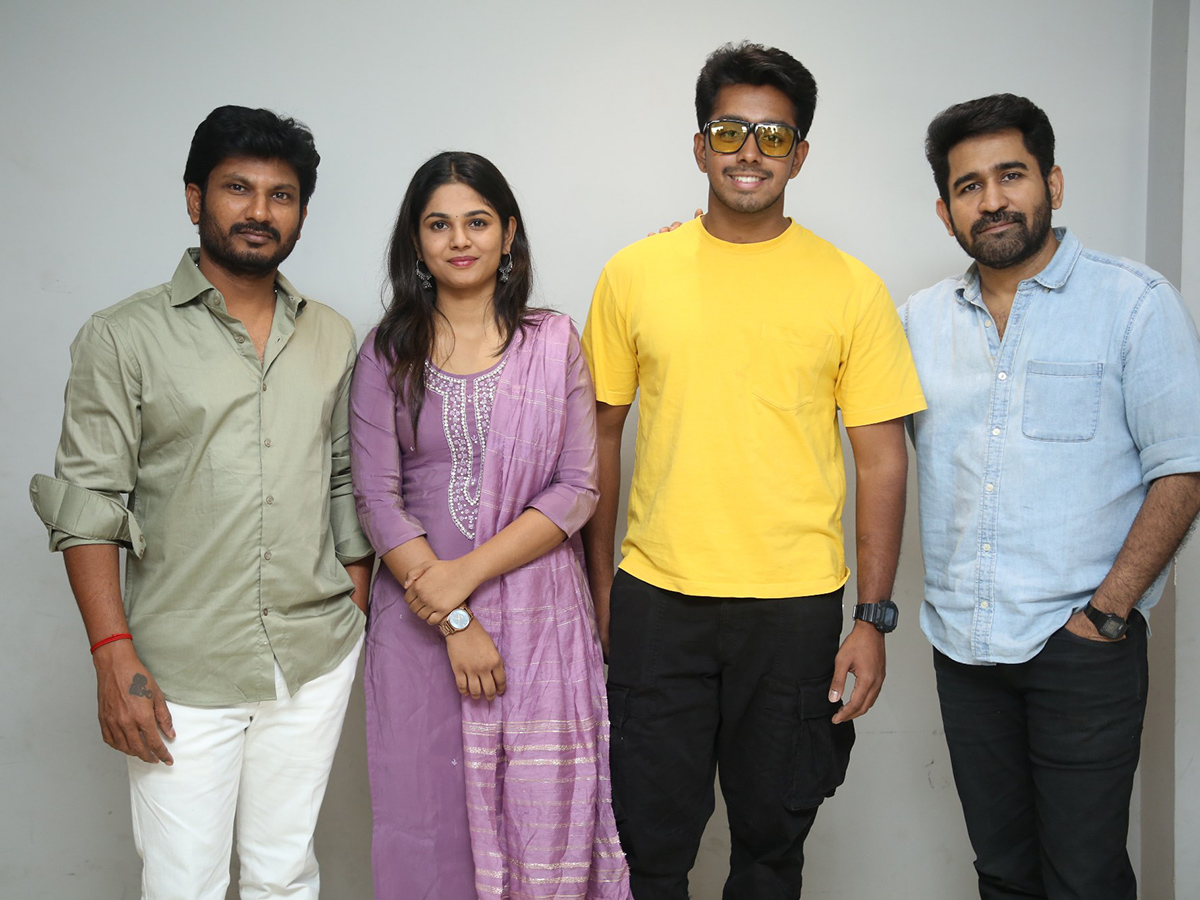 Booki Movie Song Launch HD Photo Gallery17