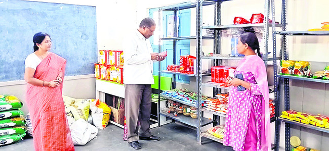 మెనూ విధిగా పాటించాలి 
1