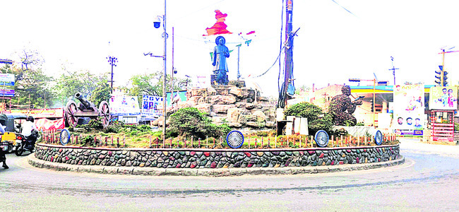 ఆహ్లాదం.. అధ్వానం!1