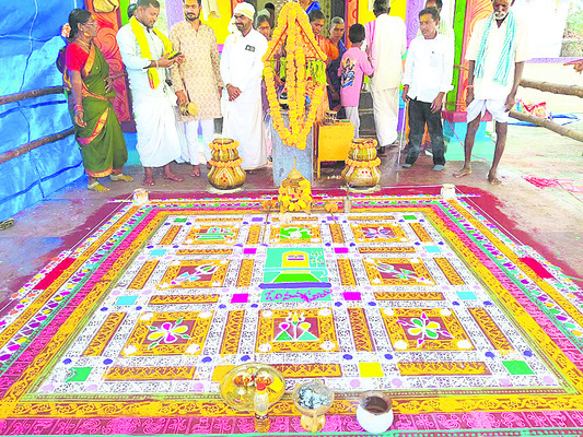 ఘనంగా నాగవెల్లి పట్నం 3