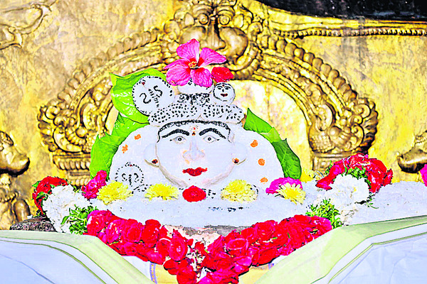 వైభవంగా అగ్నిగుండాలు1