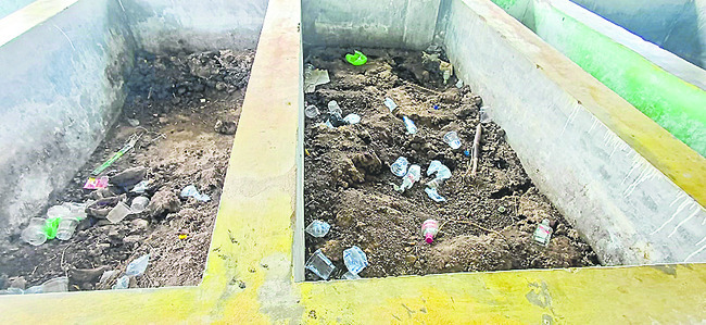 సంపద సృష్టి లేదు.. అంతా చెత్తే!1