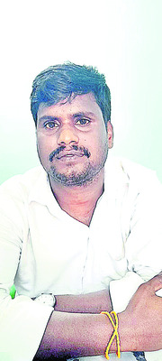 అందని వేతనం..! 1