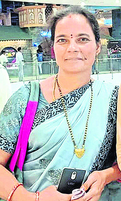 అందని వేతనం..! 1