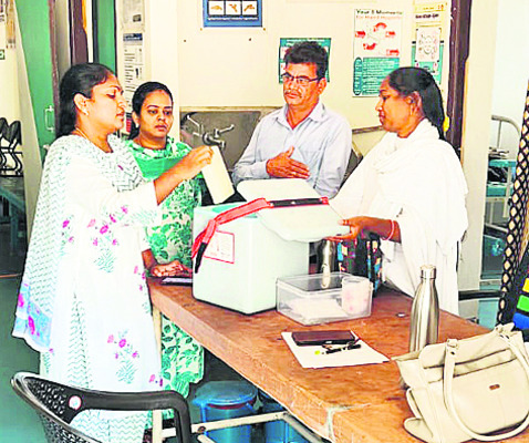 ప్రజలు అప్రమత్తంగా ఉండాలి
3