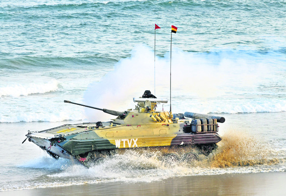 సాగరతీరంలో సాహస గర్జన12