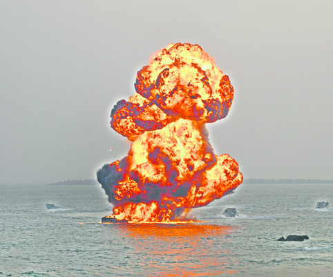 సాగరతీరంలో సాహస గర్జన1