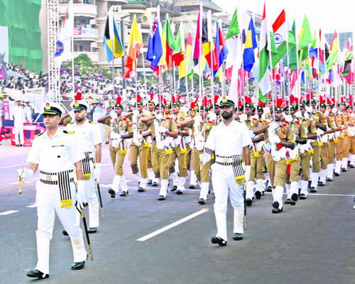సాగరతీరంలో సాహస గర్జన9