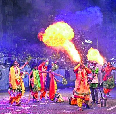 సాగరతీరంలో సాహస గర్జన5