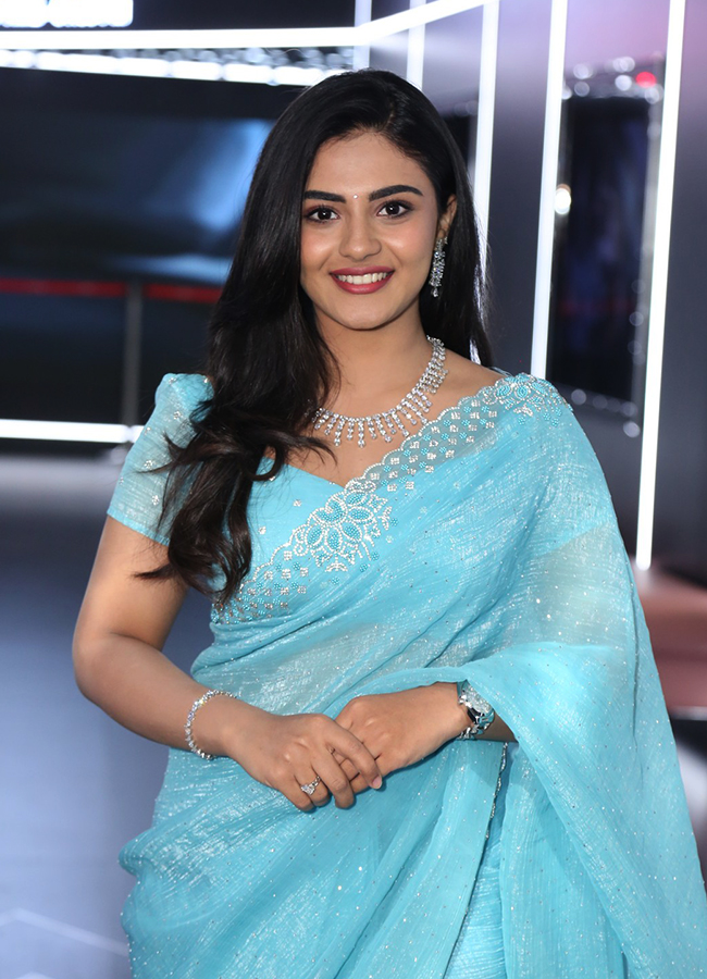 Actress Nayan Sarika HD Photos18