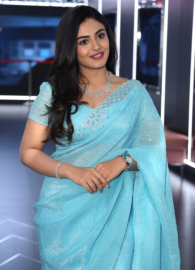 Actress Nayan Sarika HD Photos21