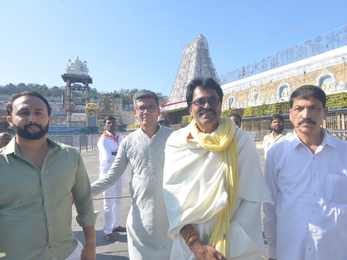 Celebrities Visit Tirumala Temple Photos 7