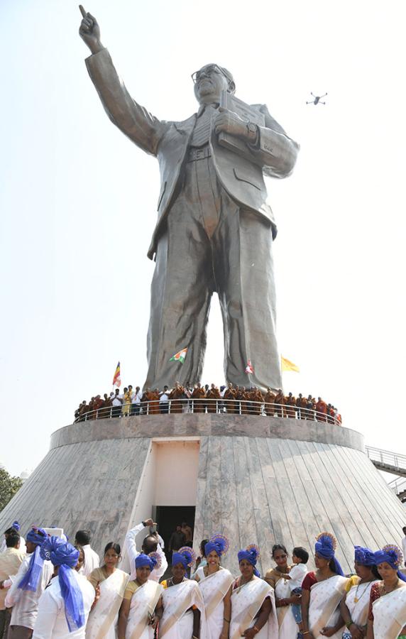 Hussain Sagar : Buddha refuge is Gachchami12