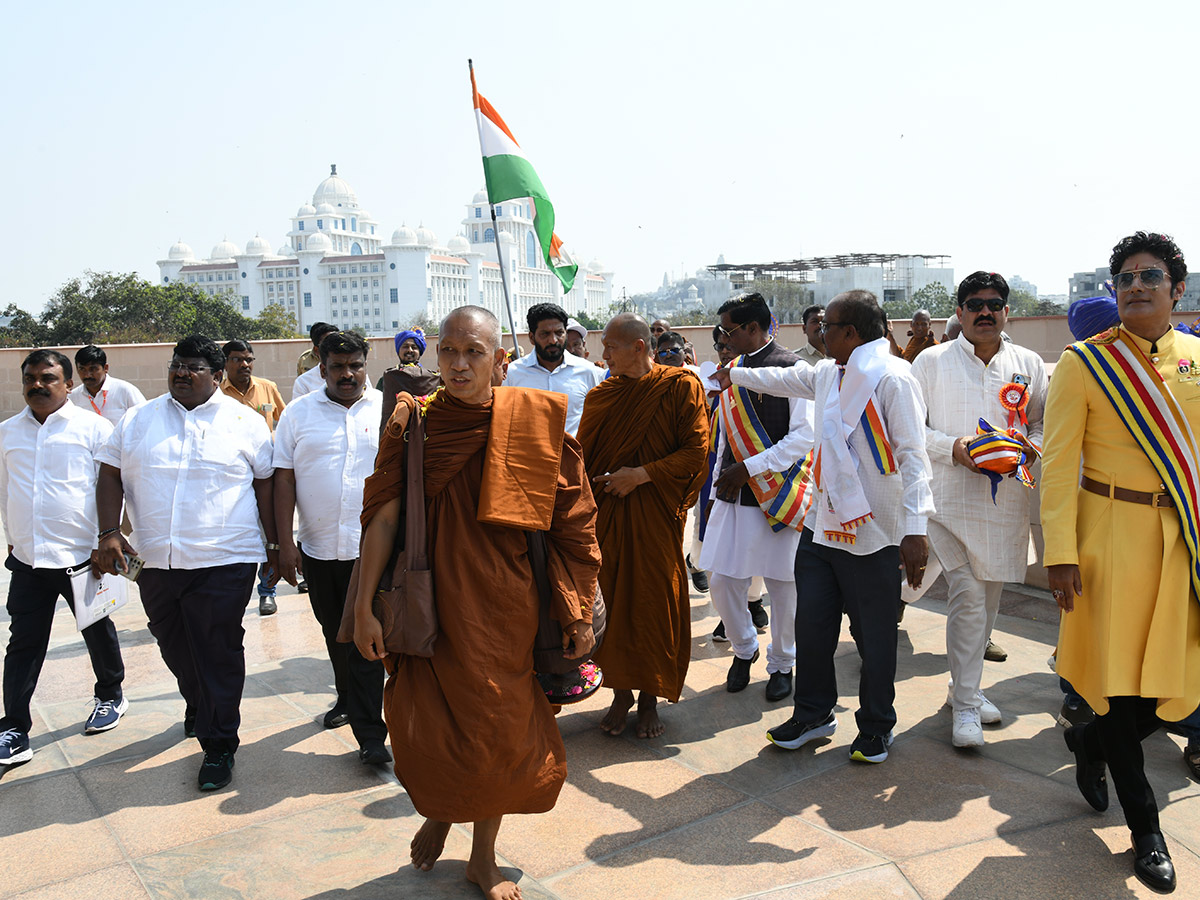 Hussain Sagar : Buddha refuge is Gachchami17