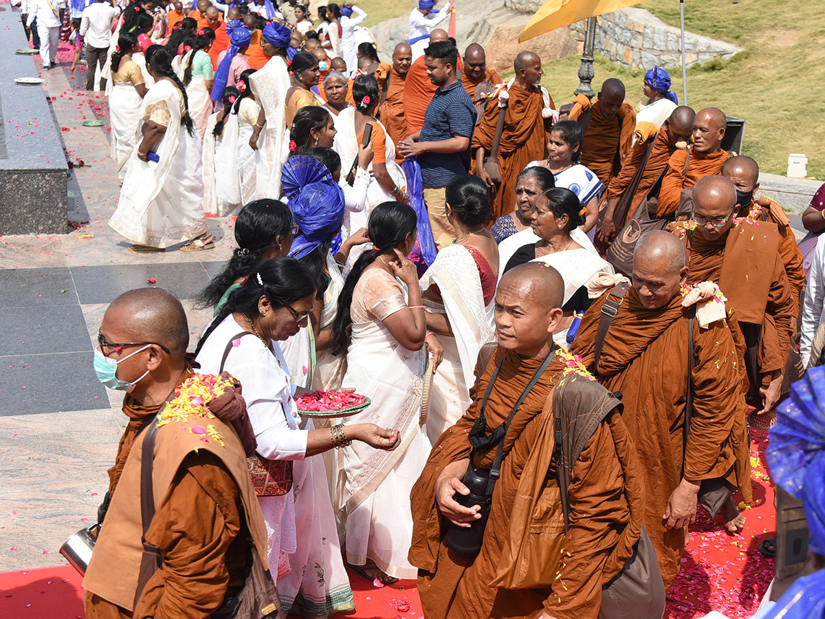 Hussain Sagar : Buddha refuge is Gachchami24
