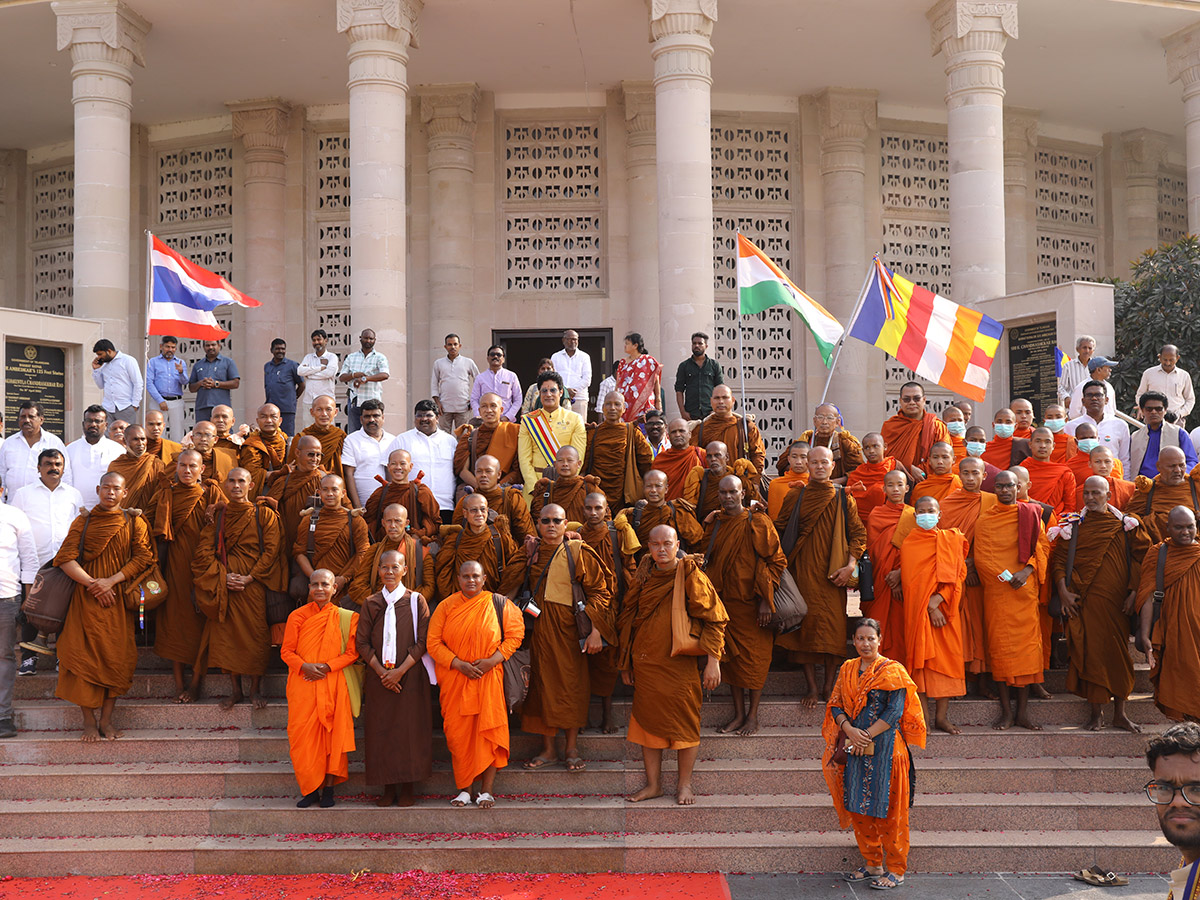 Hussain Sagar : Buddha refuge is Gachchami3