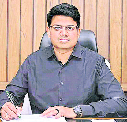 నేడు కలెక్టరేట్‌లో  ‘పరిష్కార వేదిక’ 
3