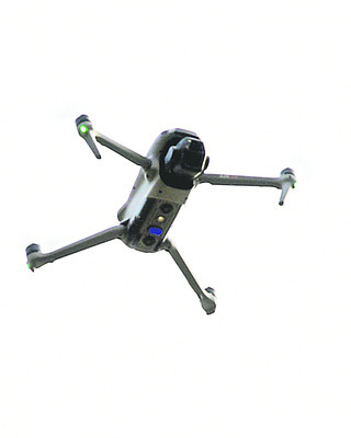 పోలీసుల పచ్చపాతం! 1