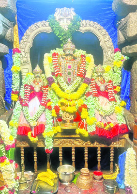 వైభవం.. రంగనాథుడి రథోత్సవం 
1