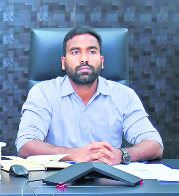 సెంటిమెంట్‌ కోసం   బీఆర్‌ఎస్‌ డ్రామాలు
3