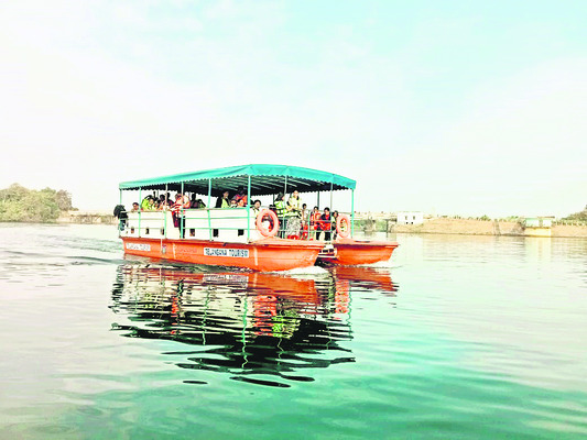 వైభవంగా  చండీ హోమం పూజలు1