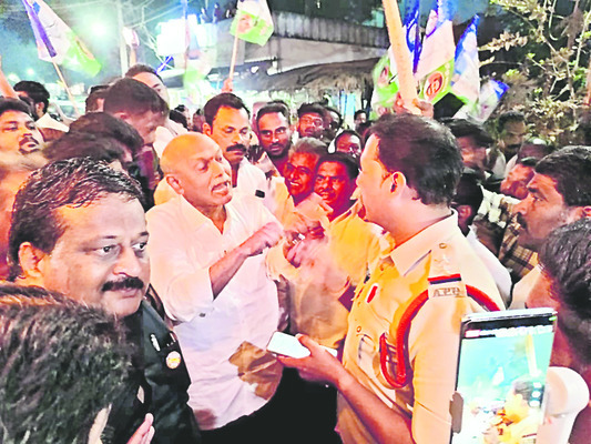 ప్రభుత్వం కుట్ర2