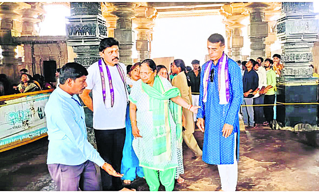 భక్తుల కోలాహలం2