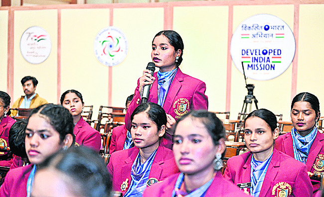 యువత నిబద్ధతతోనే వికసిత్‌ భారత్‌2