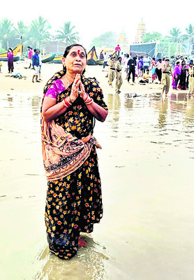 గాల్లోనే మెట్రో.. సందిగ్ధంలో జోన్‌.! 2