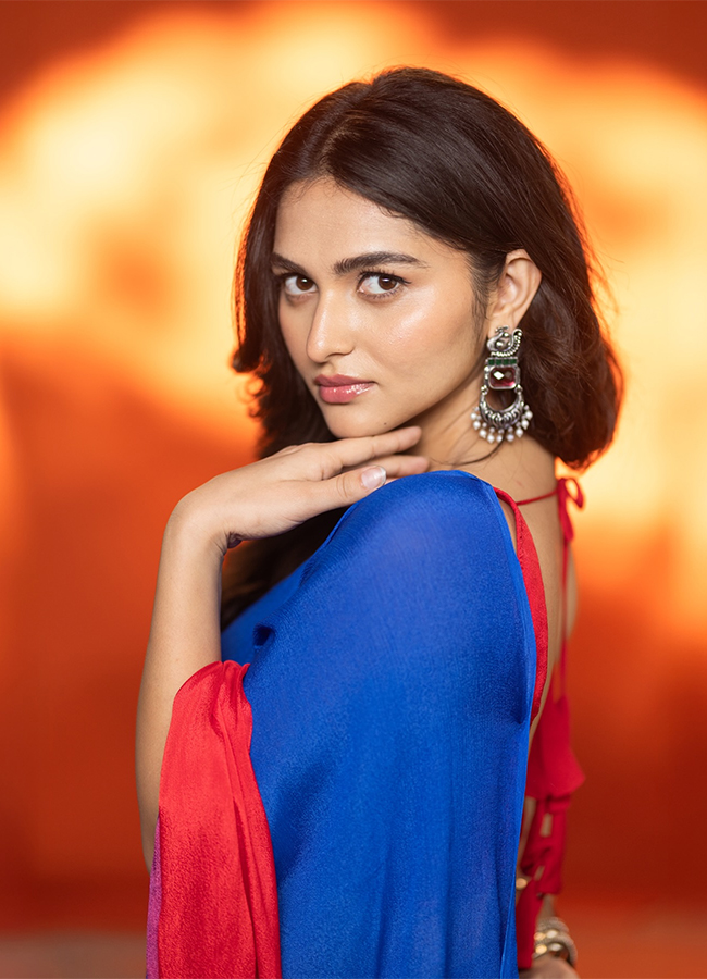 Actress Kayadu Lohar Beautiful Pictures HD5